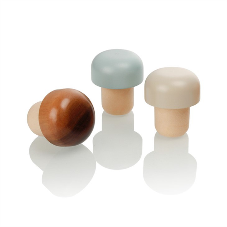 Whisky Wooden Bartop Bottle Stopper